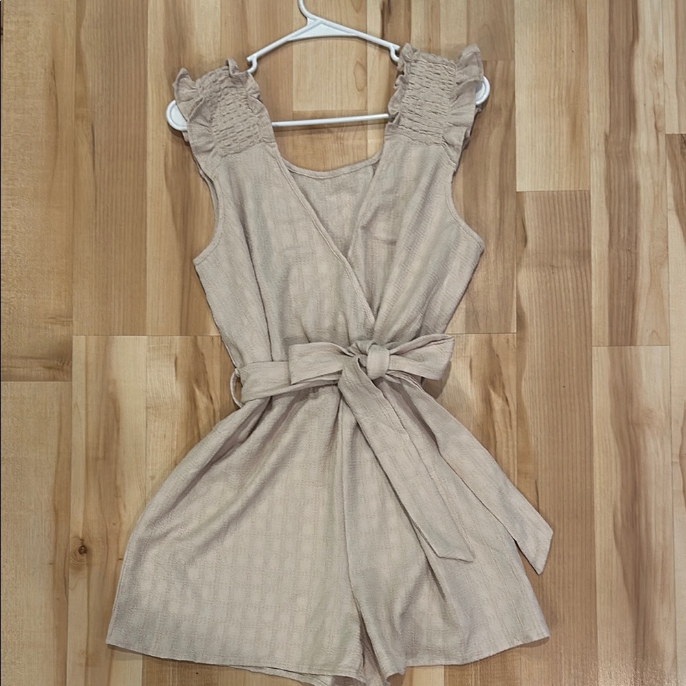 Cupshe Tan Sleeveless Romper